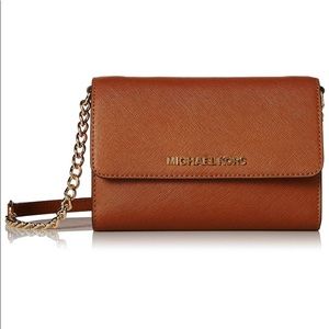 Michael Kors Women’s Jet Set Crossbody